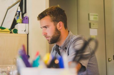 7 economias que o trabalho em home office proporciona – como um estudante pode se beneficiar disso