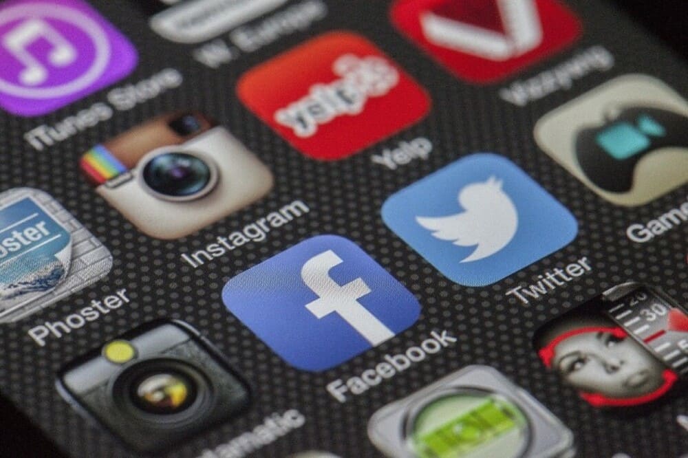 Renda extra com gestão de redes sociais